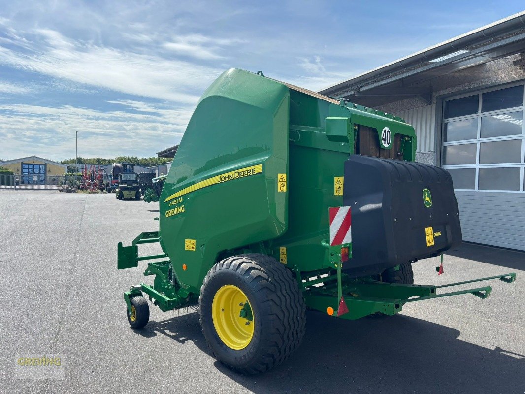 Rundballenpresse des Typs John Deere V451M, Neumaschine in Euskirchen (Bild 8)