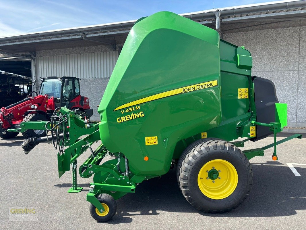 Rundballenpresse des Typs John Deere V451M, Neumaschine in Euskirchen (Bild 9)