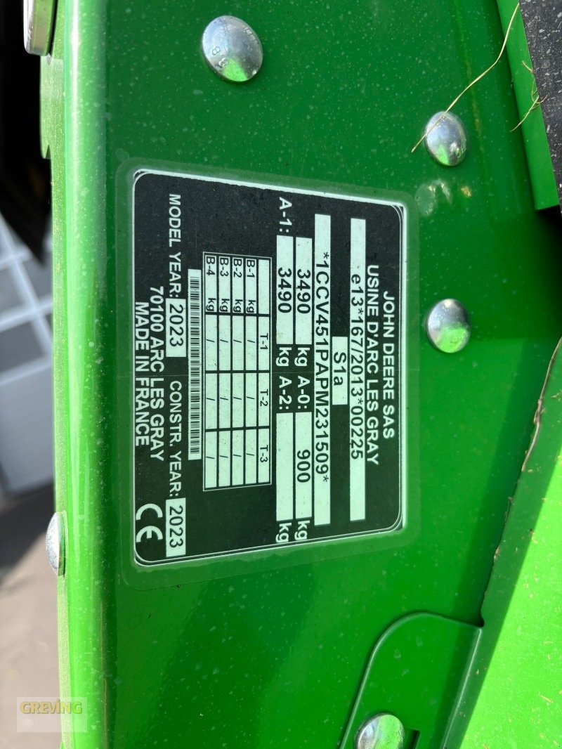 Rundballenpresse des Typs John Deere V451M, Neumaschine in Euskirchen (Bild 18)