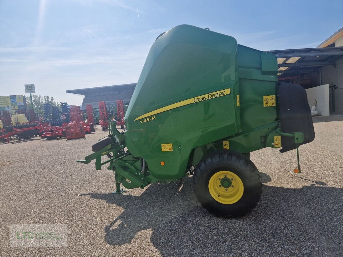 Rundballenpresse des Typs John Deere V451M, Neumaschine in Korneuburg (Bild 9)