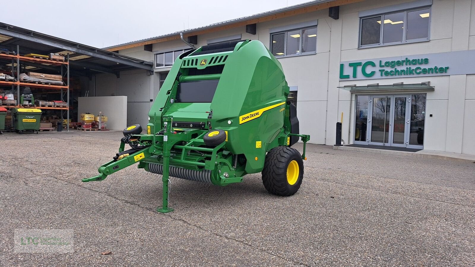 Rundballenpresse del tipo John Deere V451M, Neumaschine en Korneuburg (Imagen 1)