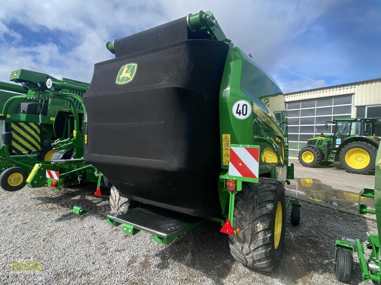 Rundballenpresse Türe ait John Deere V461 R - 671 Bunde, Gebrauchtmaschine içinde Marsberg-Giershagen (resim 5)