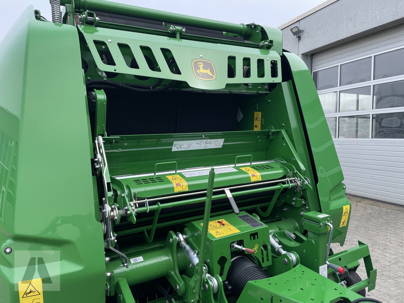 Rundballenpresse του τύπου John Deere V461 R, Neumaschine σε Lauterhofen (Φωτογραφία 13)