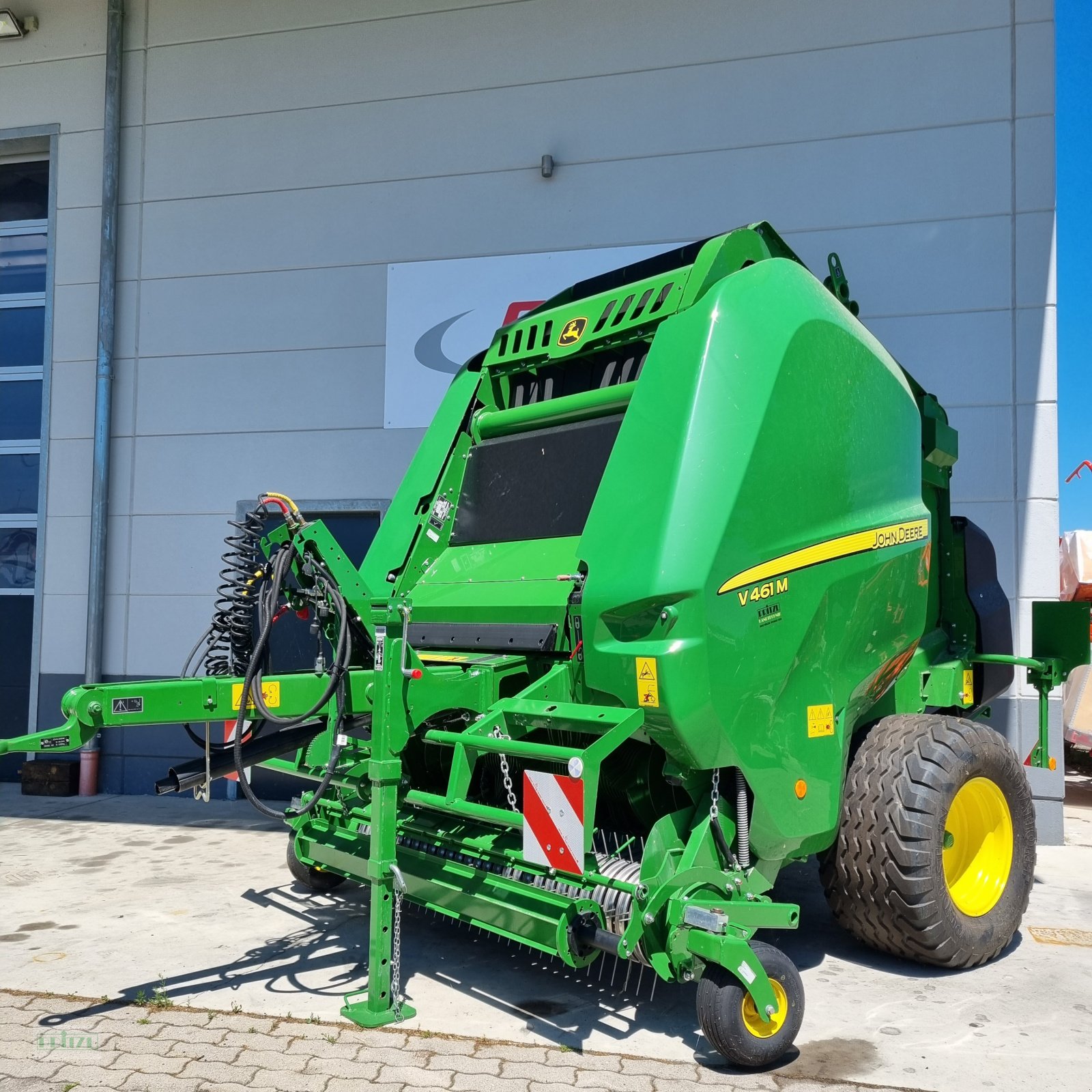 Rundballenpresse des Typs John Deere V461M 25Messer, Gebrauchtmaschine in Bruckmühl (Bild 3)