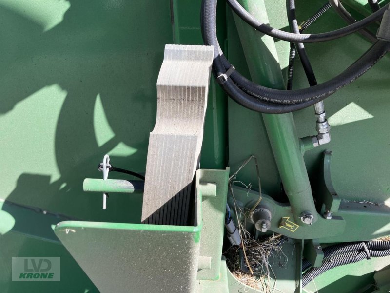 Rundballenpresse типа John Deere V461M MaxiCut HC13, Gebrauchtmaschine в Spelle (Фотография 12)