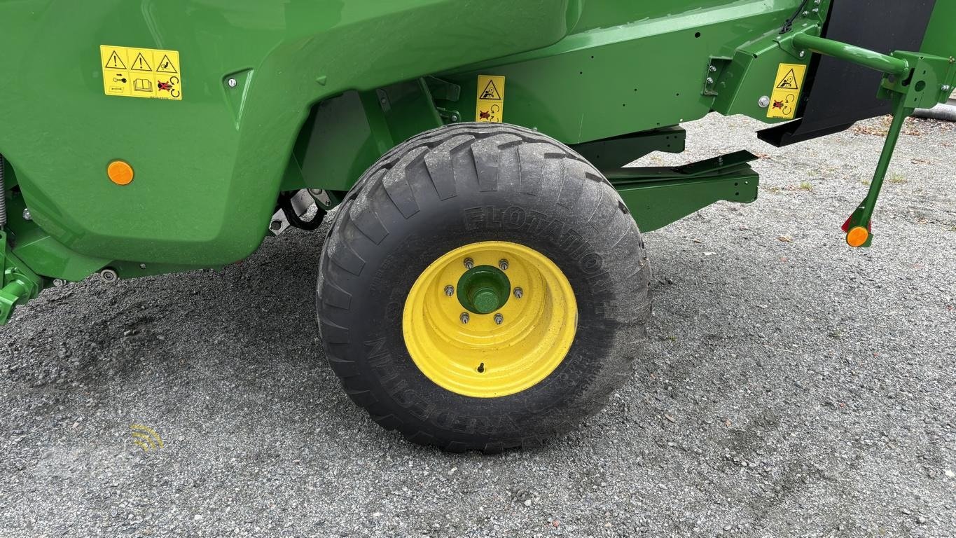 Rundballenpresse des Typs John Deere V461M - PAKET FÜR RUNDBALLENPR, Neumaschine in Visbek/Rechterfeld (Bild 7)