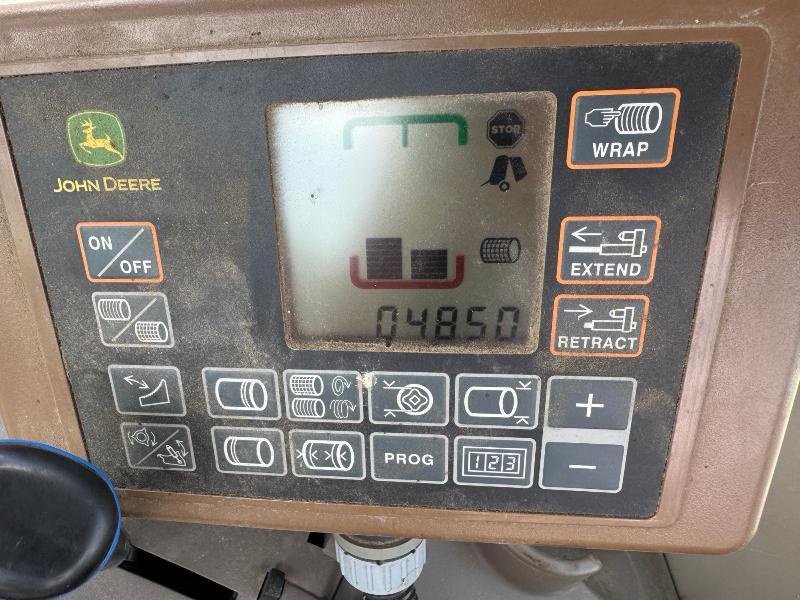 Rundballenpresse typu John Deere V461M, Gebrauchtmaschine v Wargnies Le Grand (Obrázek 11)