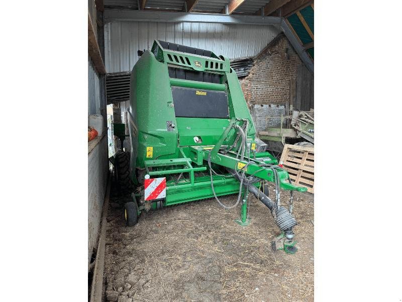 Rundballenpresse des Typs John Deere V461M, Gebrauchtmaschine in Wargnies Le Grand (Bild 6)