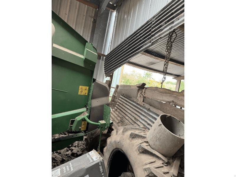 Rundballenpresse des Typs John Deere V461M, Gebrauchtmaschine in Wargnies Le Grand (Bild 5)