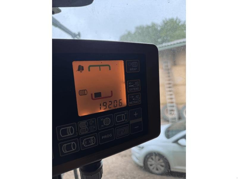 Rundballenpresse des Typs John Deere V461M, Gebrauchtmaschine in Wargnies Le Grand (Bild 8)