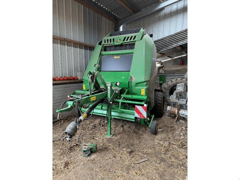 Rundballenpresse du type John Deere V461M, Gebrauchtmaschine en Wargnies Le Grand (Photo 1)