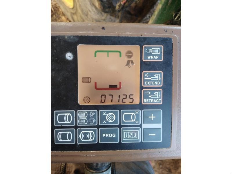Rundballenpresse del tipo John Deere V461M, Gebrauchtmaschine en CHAUMESNIL (Imagen 9)