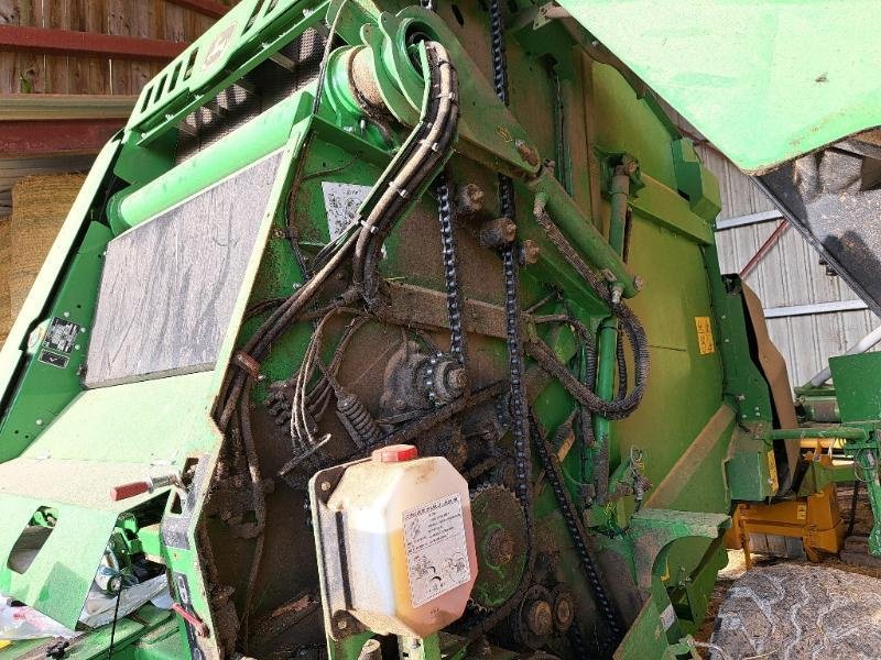 Rundballenpresse del tipo John Deere V461M, Gebrauchtmaschine en CHAUMESNIL (Imagen 8)