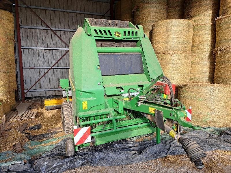 Rundballenpresse del tipo John Deere V461M, Gebrauchtmaschine en CHAUMESNIL (Imagen 2)