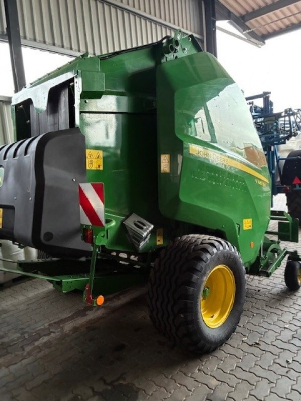 Rundballenpresse типа John Deere V461M, Gebrauchtmaschine в Wuppertal (Фотография 2)