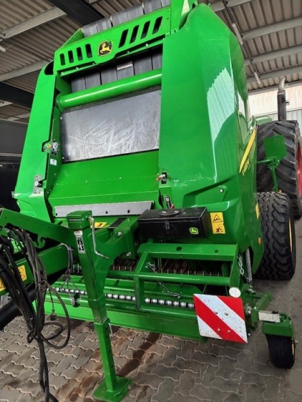 Rundballenpresse типа John Deere V461M, Gebrauchtmaschine в Wuppertal (Фотография 4)
