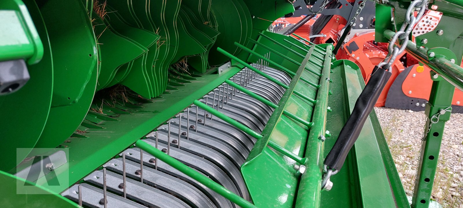 Rundballenpresse typu John Deere V461M, Gebrauchtmaschine v Schwabmünchen (Obrázek 7)