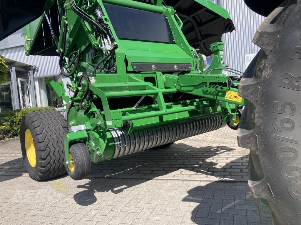 Rundballenpresse typu John Deere V461M, Gebrauchtmaschine v Albersdorf (Obrázek 13)