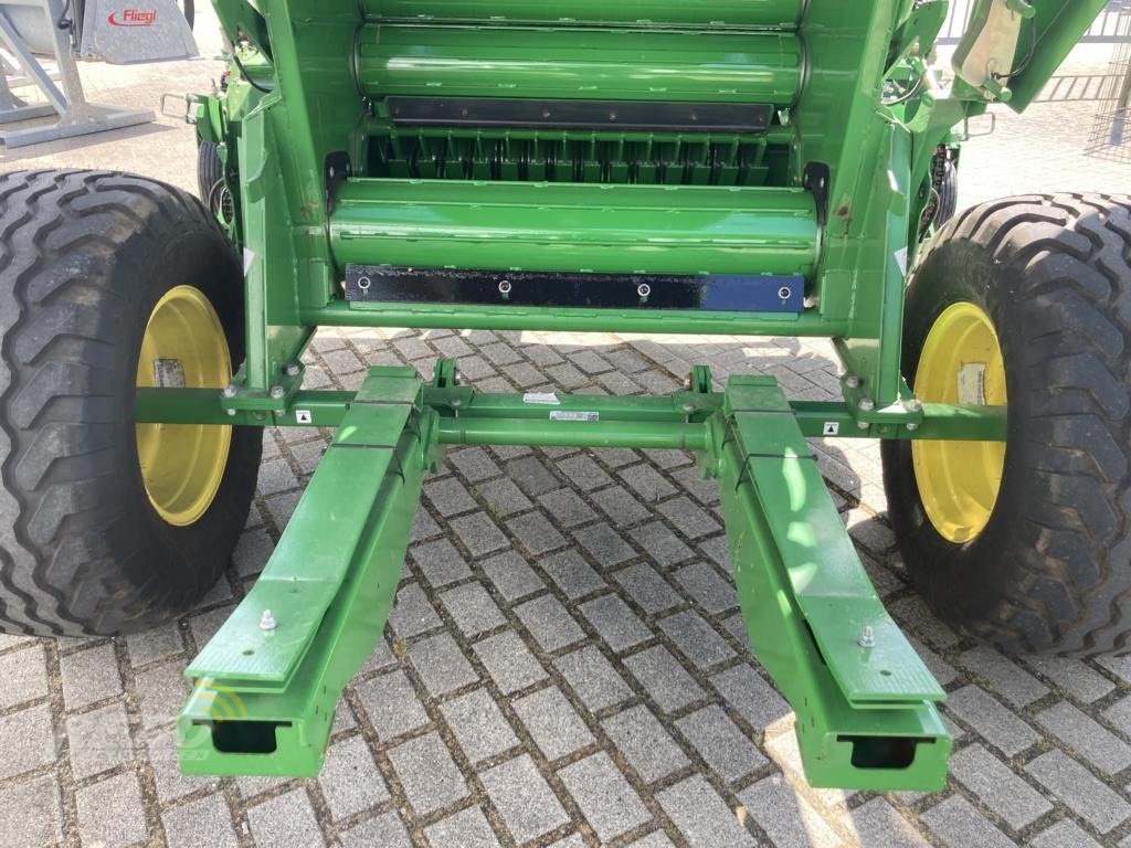 Rundballenpresse typu John Deere V461M, Gebrauchtmaschine v Albersdorf (Obrázek 17)