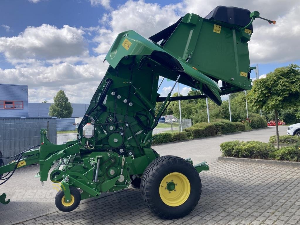 Rundballenpresse typu John Deere V461M, Gebrauchtmaschine v Albersdorf (Obrázek 25)