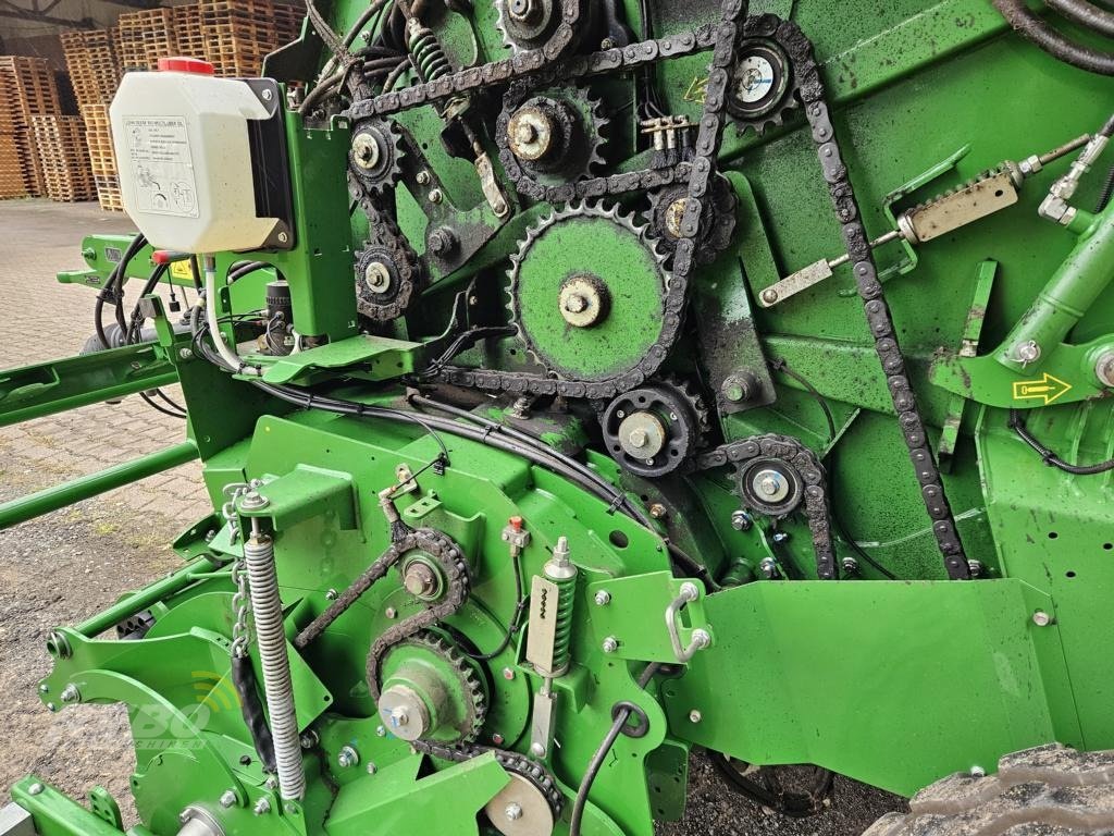 Rundballenpresse typu John Deere V461M, Gebrauchtmaschine v Visbek/Rechterfeld (Obrázek 15)