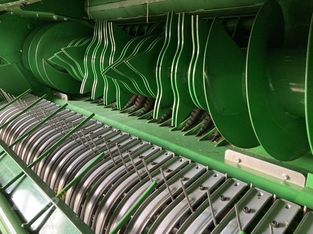 Rundballenpresse des Typs John Deere V461M, Gebrauchtmaschine in Albersdorf (Bild 3)