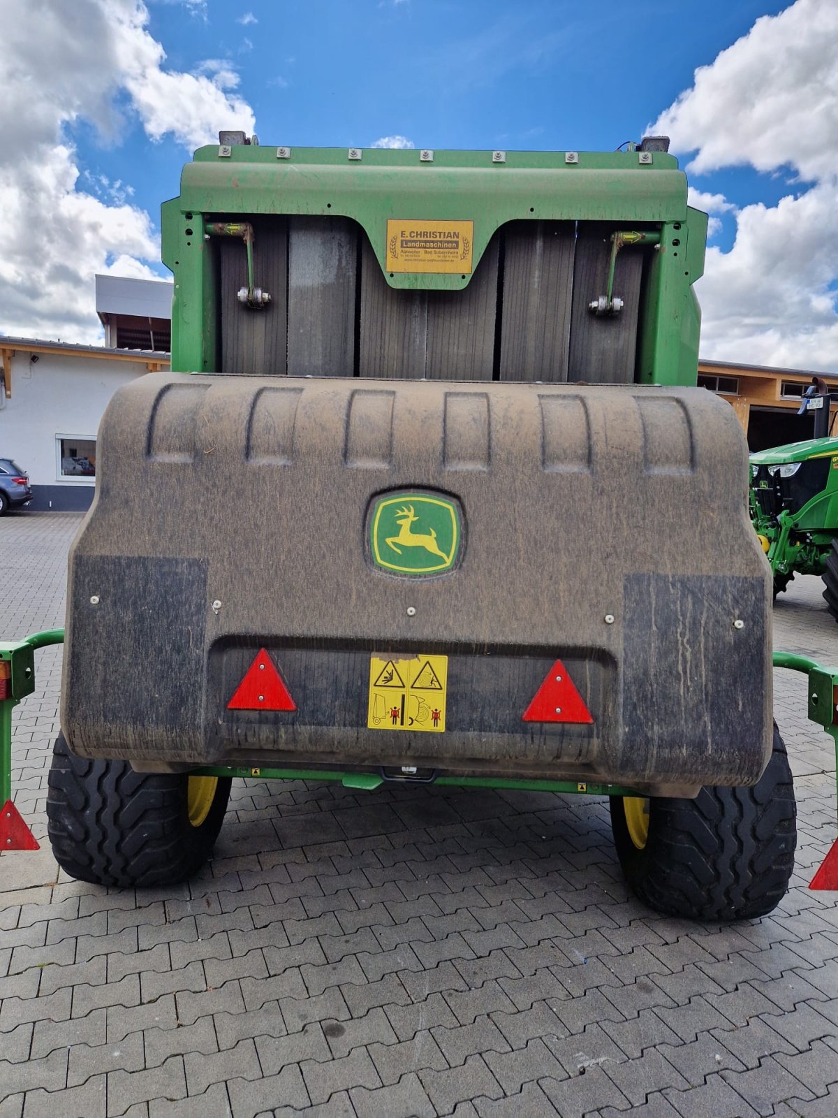 Rundballenpresse типа John Deere V461M, Gebrauchtmaschine в Bad Sobernheim (Фотография 5)