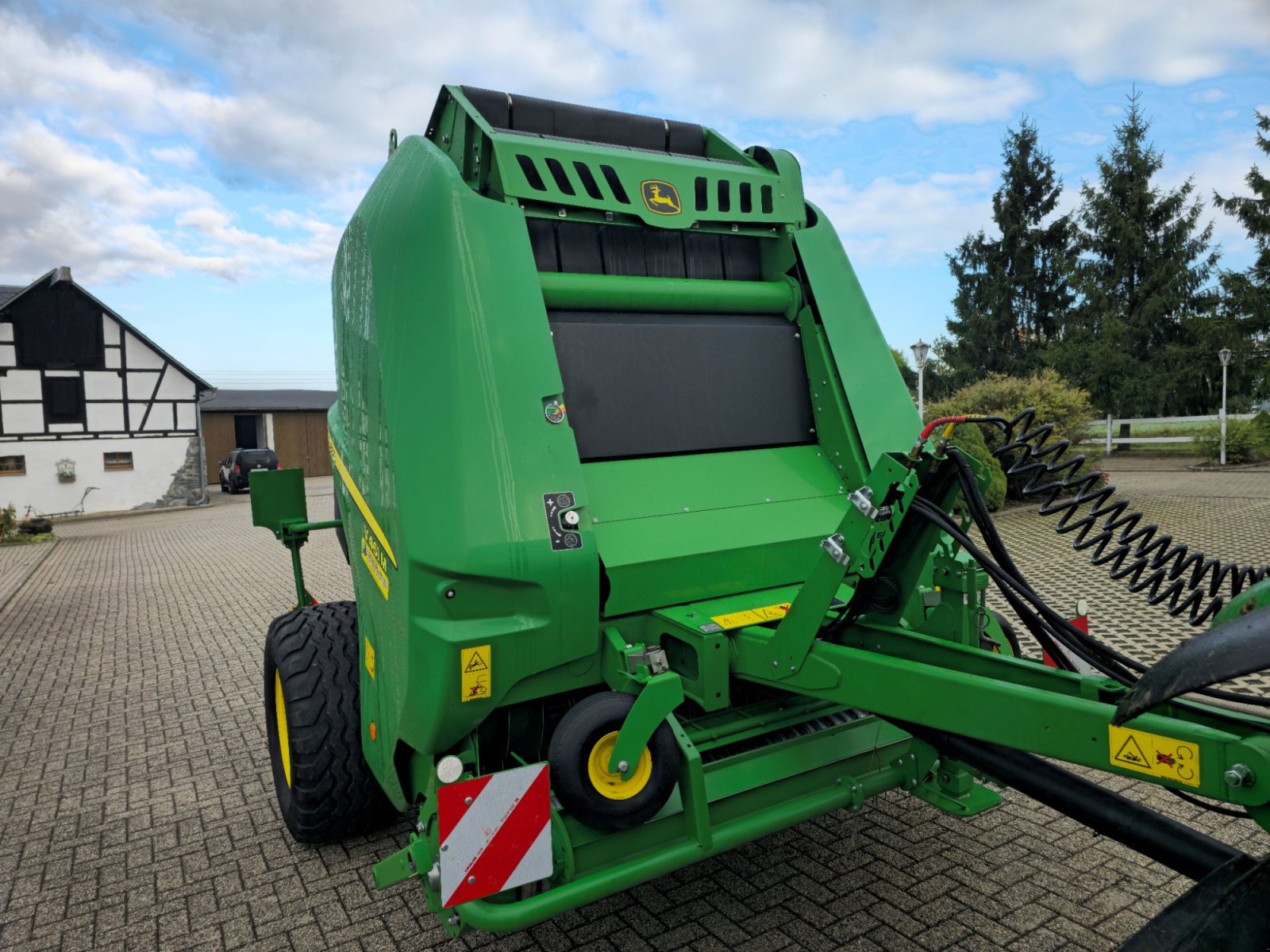 Rundballenpresse typu John Deere V461M, Gebrauchtmaschine v Mohlsdorf-Teichwolframsdorf (Obrázek 3)