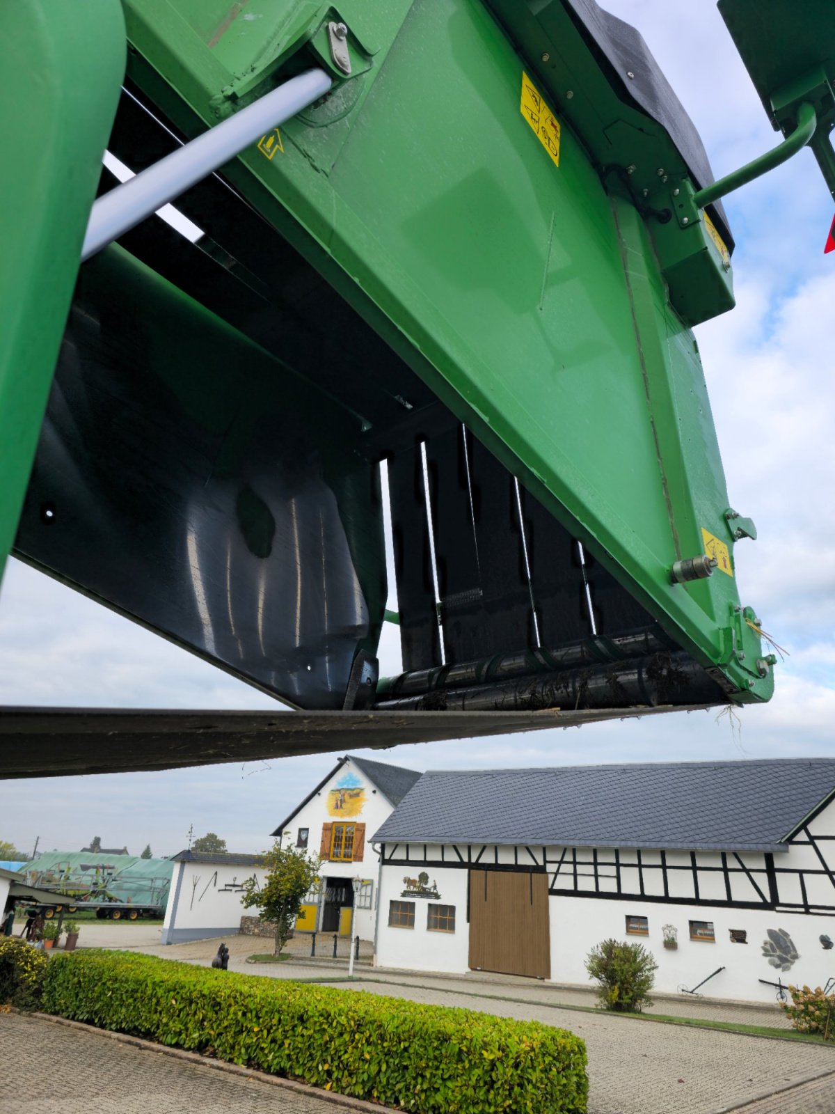 Rundballenpresse типа John Deere V461M, Gebrauchtmaschine в Mohlsdorf-Teichwolframsdorf (Фотография 10)