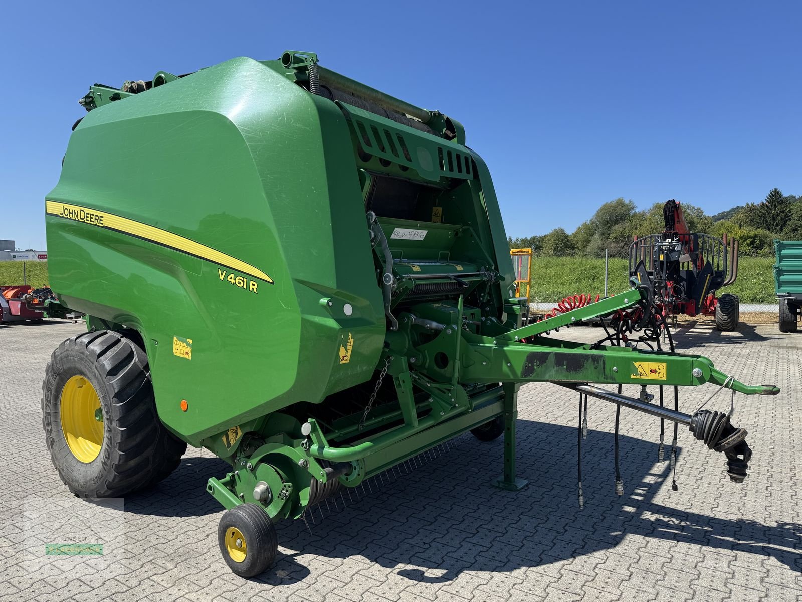 Rundballenpresse типа John Deere V461R, Gebrauchtmaschine в Hartberg (Фотография 2)