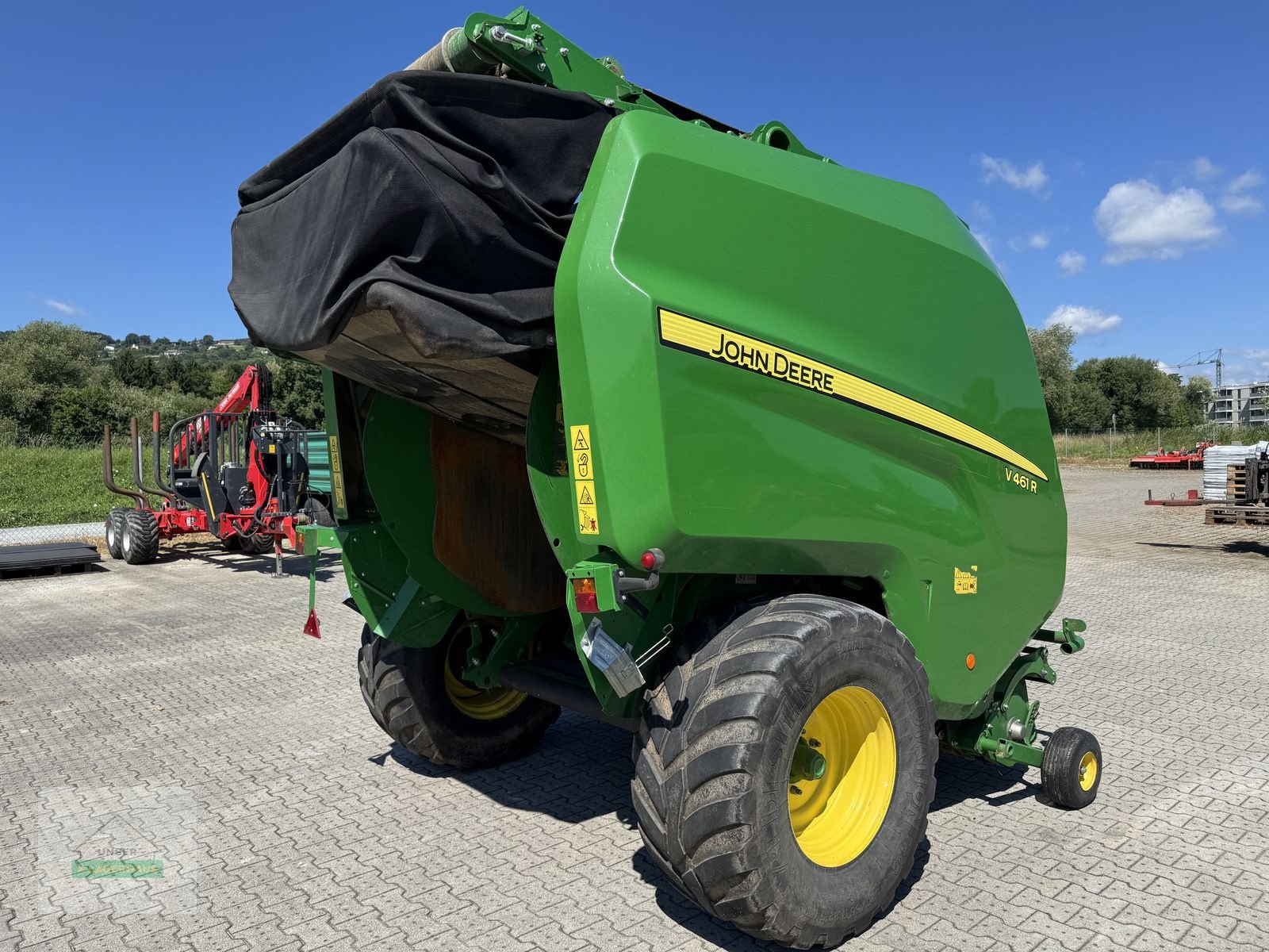 Rundballenpresse типа John Deere V461R, Gebrauchtmaschine в Hartberg (Фотография 4)