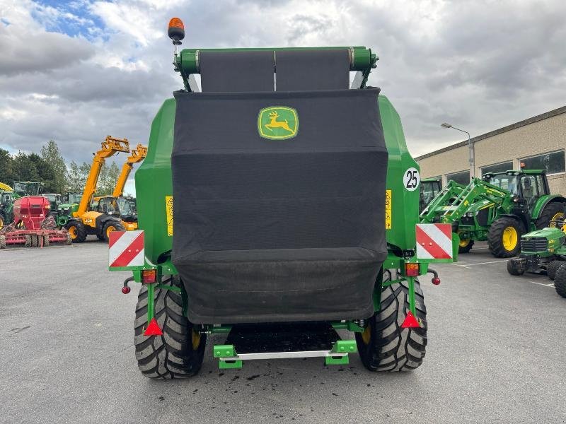 Rundballenpresse типа John Deere V461R, Gebrauchtmaschine в ESCAUDOEUVRES (Фотография 3)