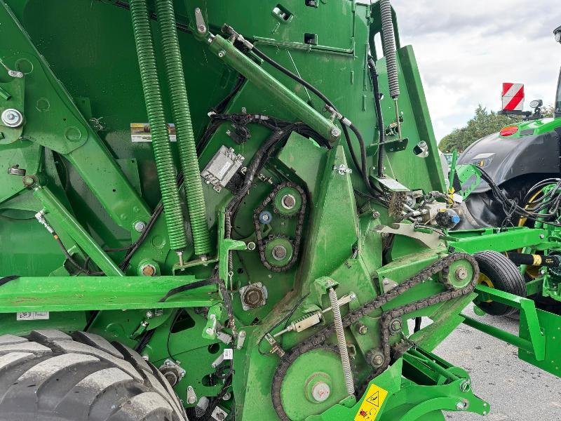 Rundballenpresse типа John Deere V461R, Gebrauchtmaschine в ESCAUDOEUVRES (Фотография 8)