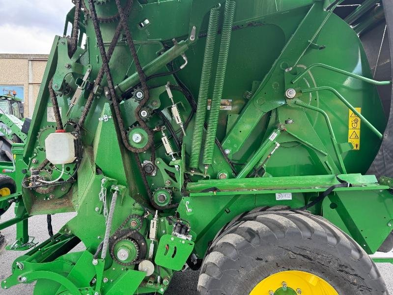 Rundballenpresse типа John Deere V461R, Gebrauchtmaschine в ESCAUDOEUVRES (Фотография 9)