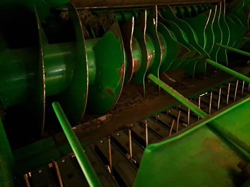 Rundballenpresse типа John Deere V461R, Gebrauchtmaschine в STENAY (Фотография 6)