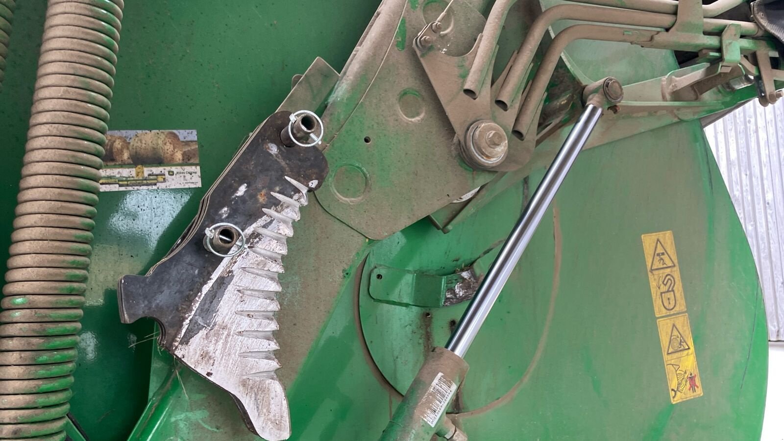 Rundballenpresse типа John Deere V461R, Gebrauchtmaschine в Zwettl (Фотография 18)