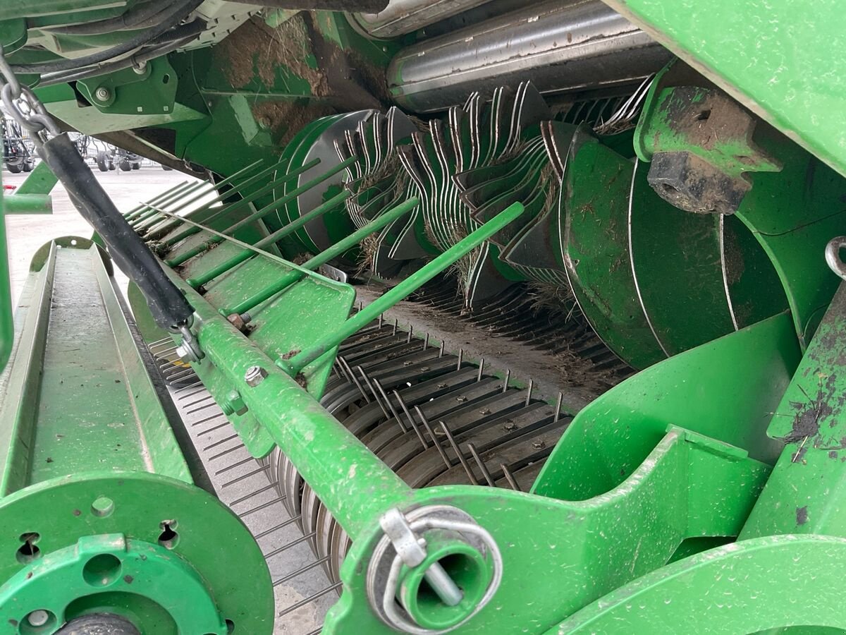 Rundballenpresse типа John Deere V461R, Gebrauchtmaschine в Zwettl (Фотография 14)