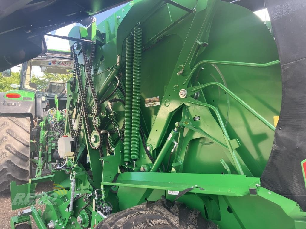 Rundballenpresse del tipo John Deere V461R, Gebrauchtmaschine In Bordelum (Immagine 8)