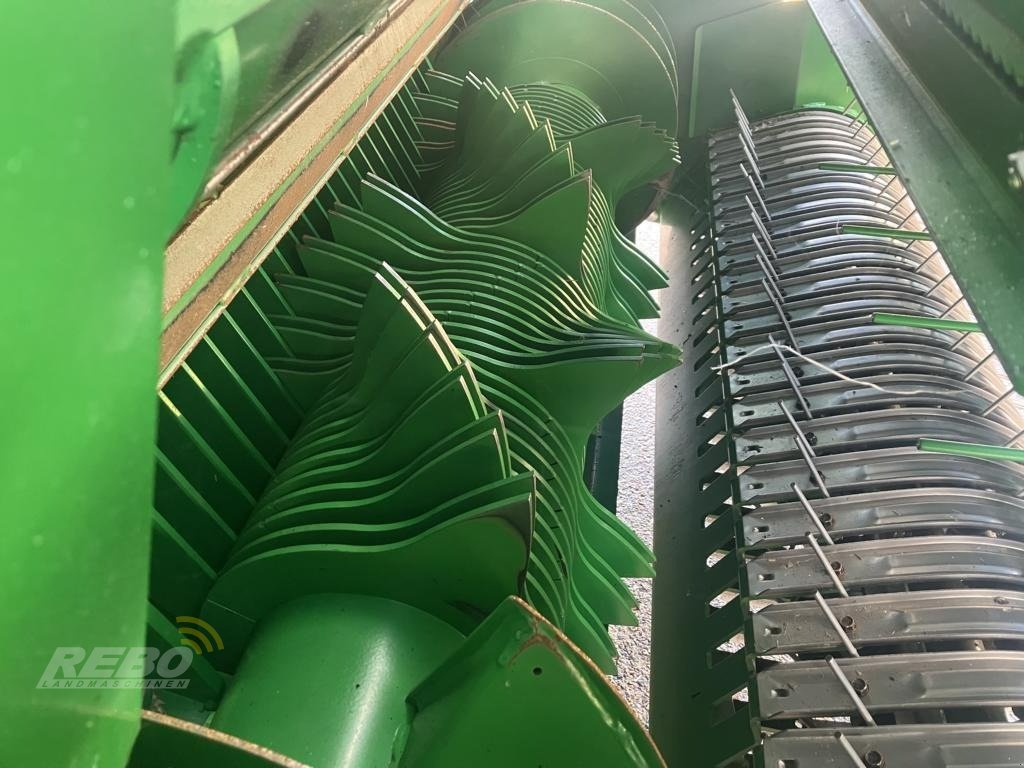 Rundballenpresse del tipo John Deere V461R, Gebrauchtmaschine In Bordelum (Immagine 14)