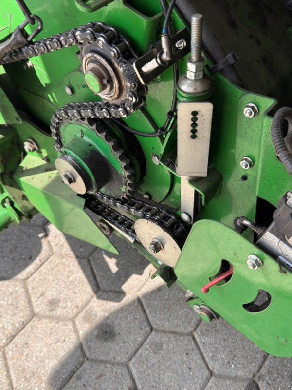 Rundballenpresse des Typs John Deere V461R, Gebrauchtmaschine in Sittensen (Bild 9)