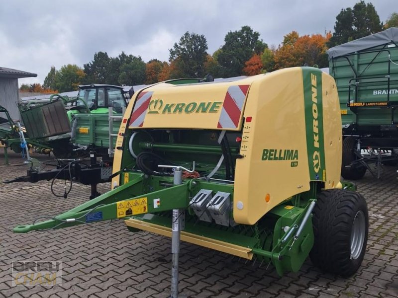 Rundballenpresse of the type Krone Bellima F 130, Neumaschine in Cham (Picture 1)