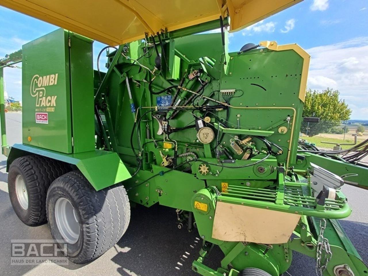 Rundballenpresse typu Krone COMBI PACK MULTICUT 1500 V, Gebrauchtmaschine v Boxberg-Seehof (Obrázek 5)