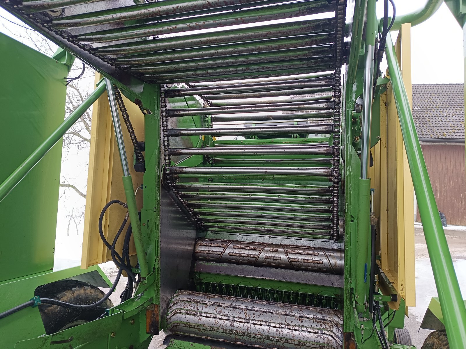 Rundballenpresse del tipo Krone CombiPack 1500 V MC, Gebrauchtmaschine In Wieselburg (Immagine 9)