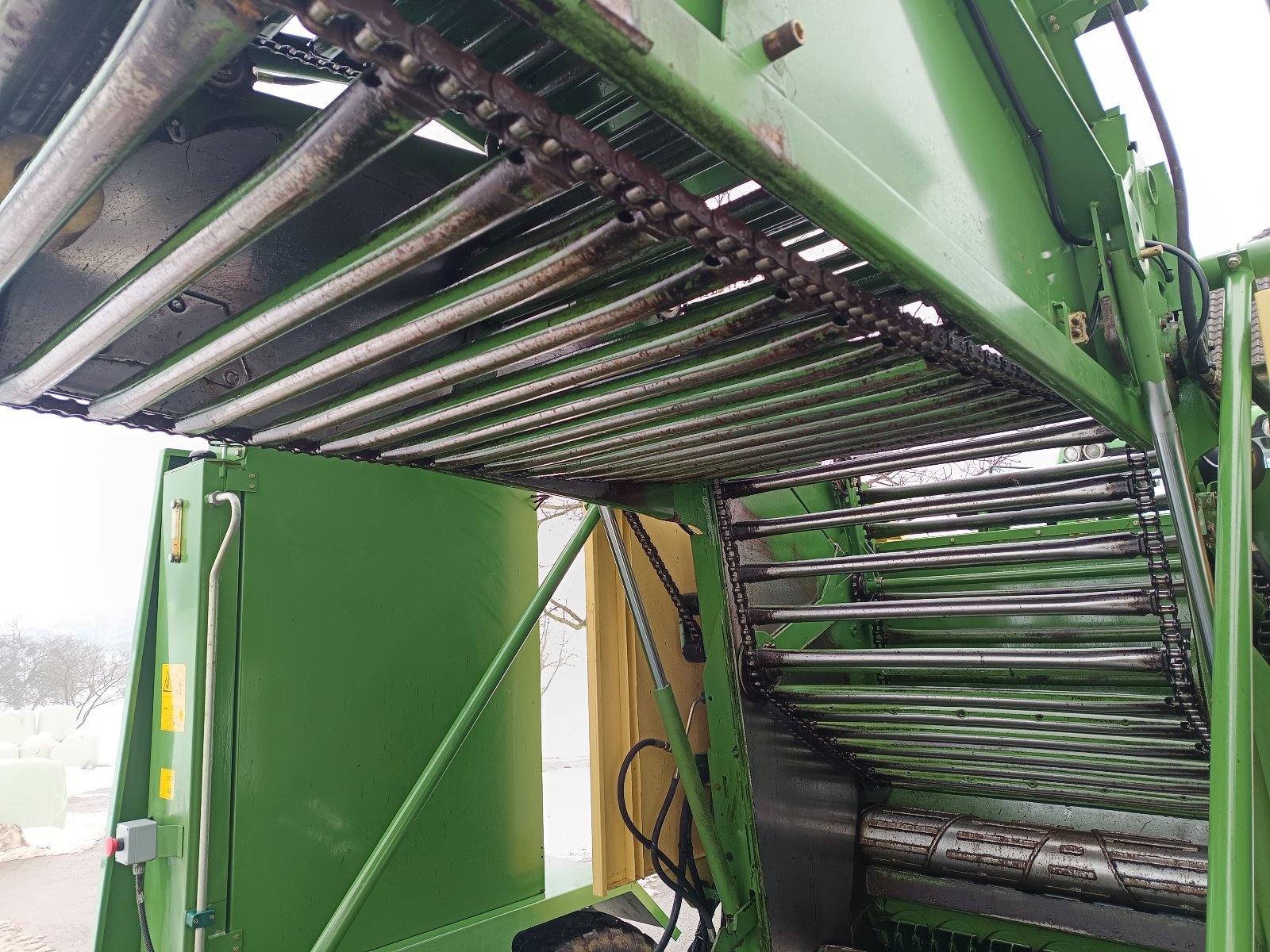 Rundballenpresse del tipo Krone CombiPack 1500 V MC, Gebrauchtmaschine In Wieselburg (Immagine 10)