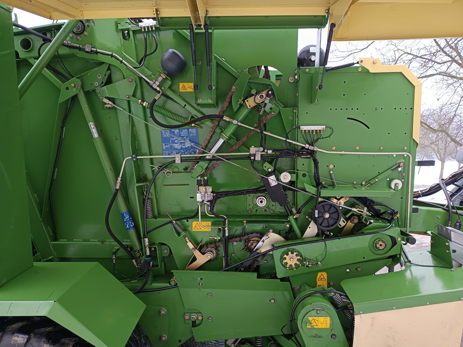 Rundballenpresse del tipo Krone CombiPack 1500 V MC, Gebrauchtmaschine In Wieselburg (Immagine 7)