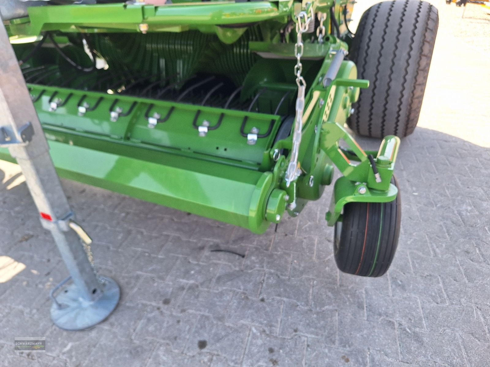 Rundballenpresse del tipo Krone ComPack V 150 XC Pro, Neumaschine en Aurolzmünster (Imagen 11)