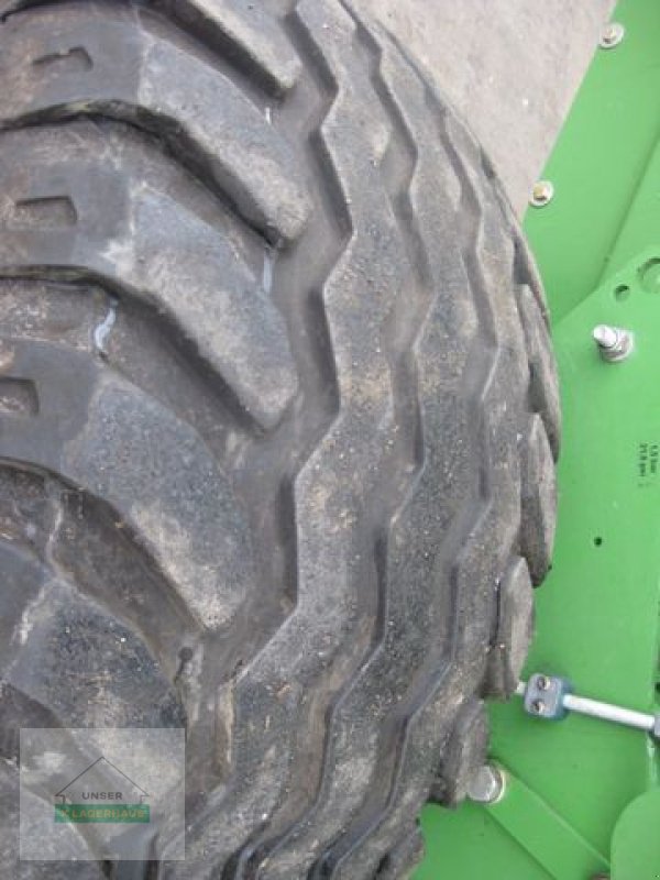 Rundballenpresse of the type Krone Comprima 150 CX, Gebrauchtmaschine in Ottensheim (Picture 23)