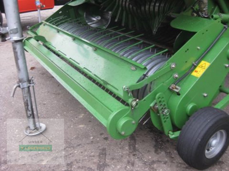 Rundballenpresse of the type Krone Comprima 150 CX, Gebrauchtmaschine in Ottensheim (Picture 12)