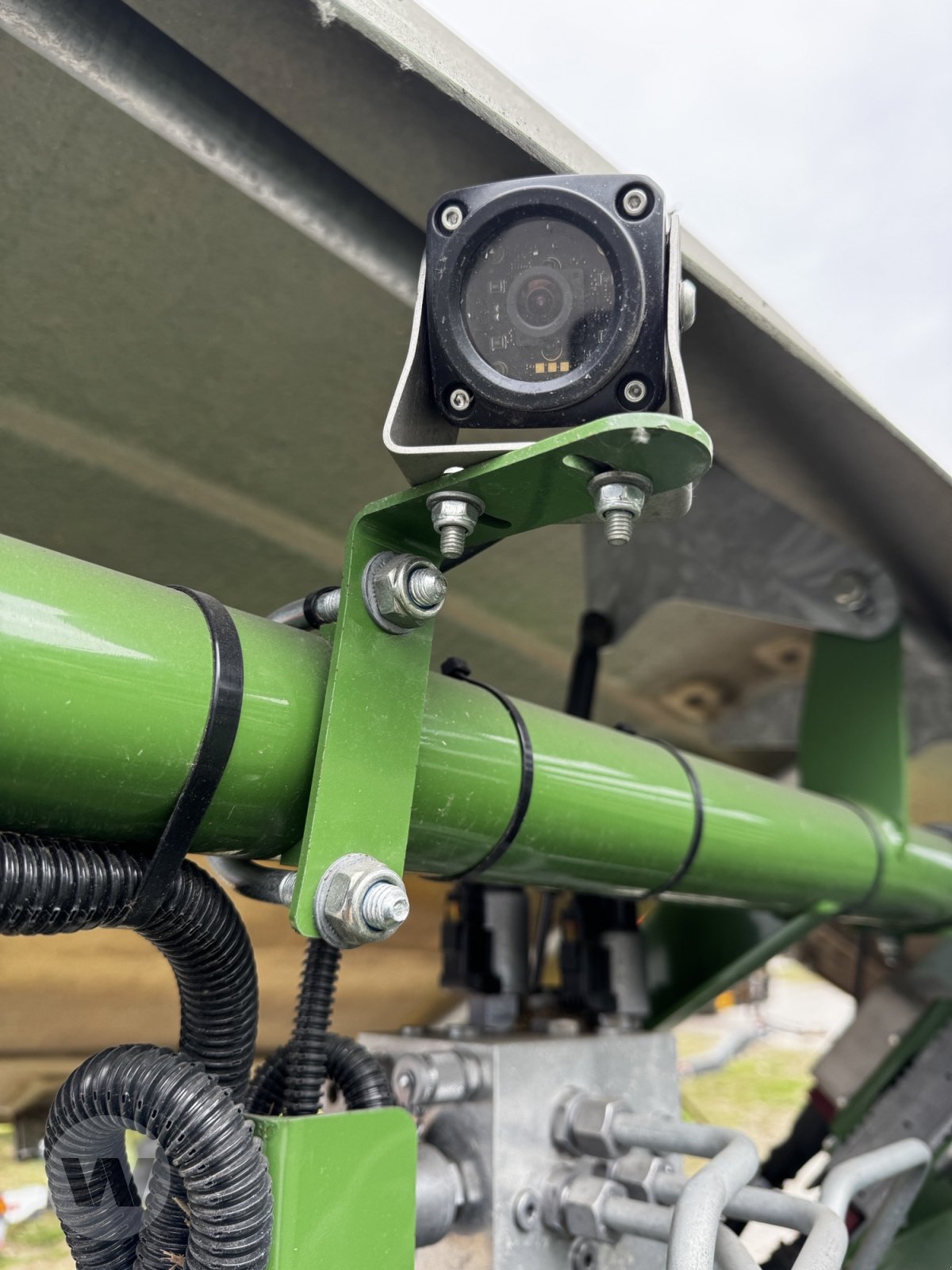 Rundballenpresse van het type Krone Comprima CF 155 XC, Neumaschine in Jördenstorf (Foto 7)