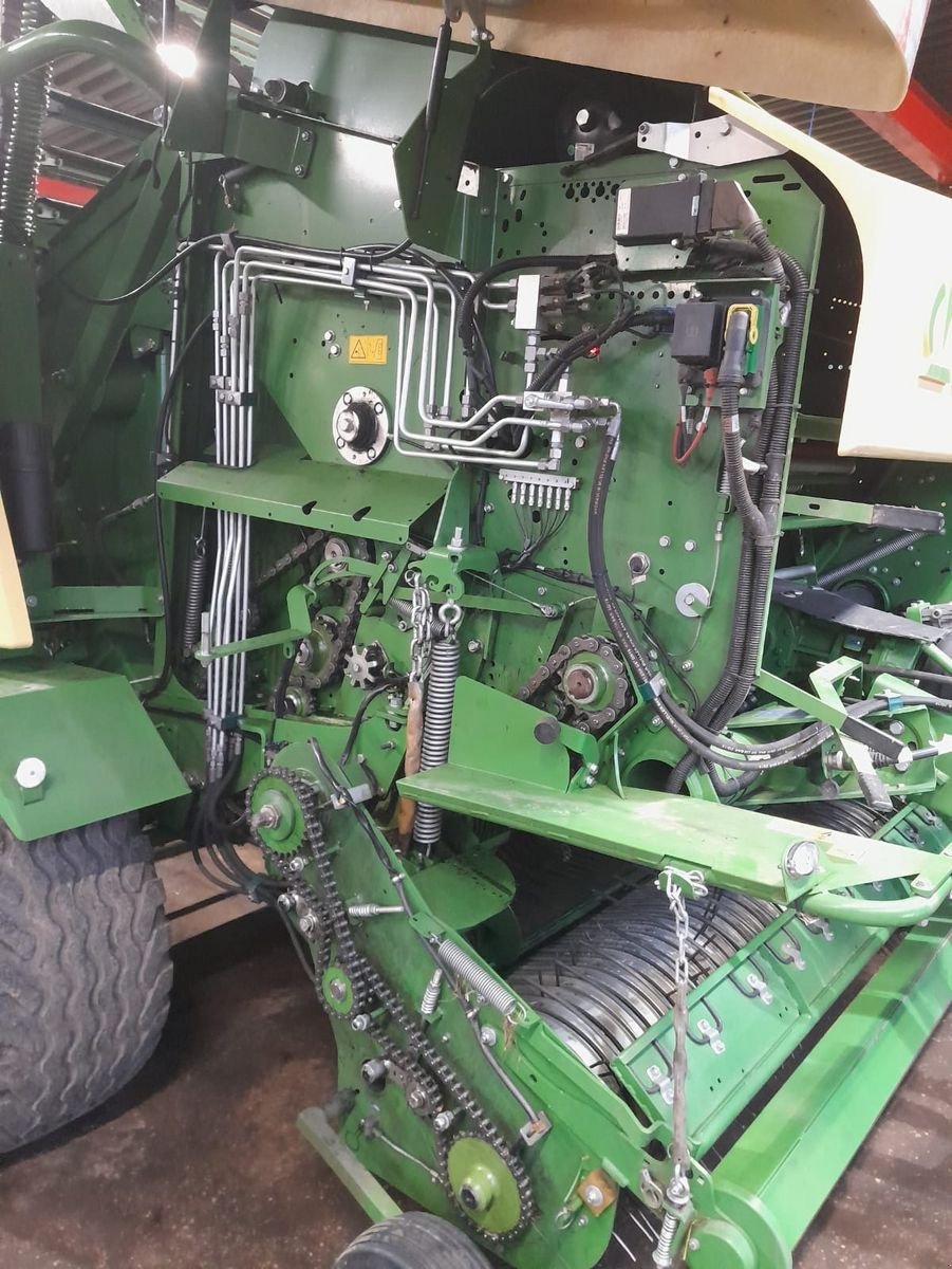 Rundballenpresse za tip Krone Comprima CF 155 XC, Gebrauchtmaschine u Hopfgarten (Slika 18)